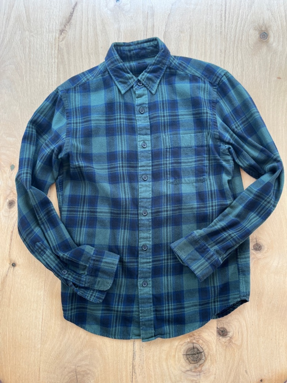 Uniqlo Green and Blue Plaid Men's Flannel Shirt